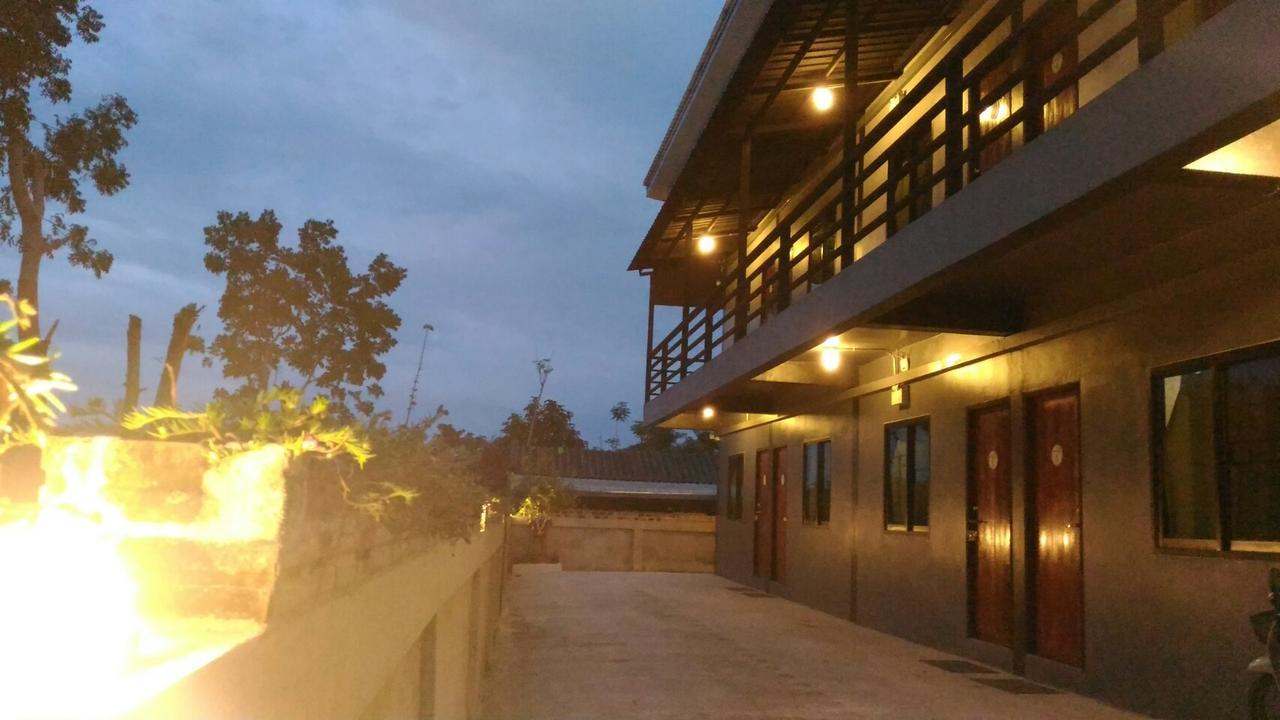 Bedtime Story Hotel Mae Sai Bagian luar foto