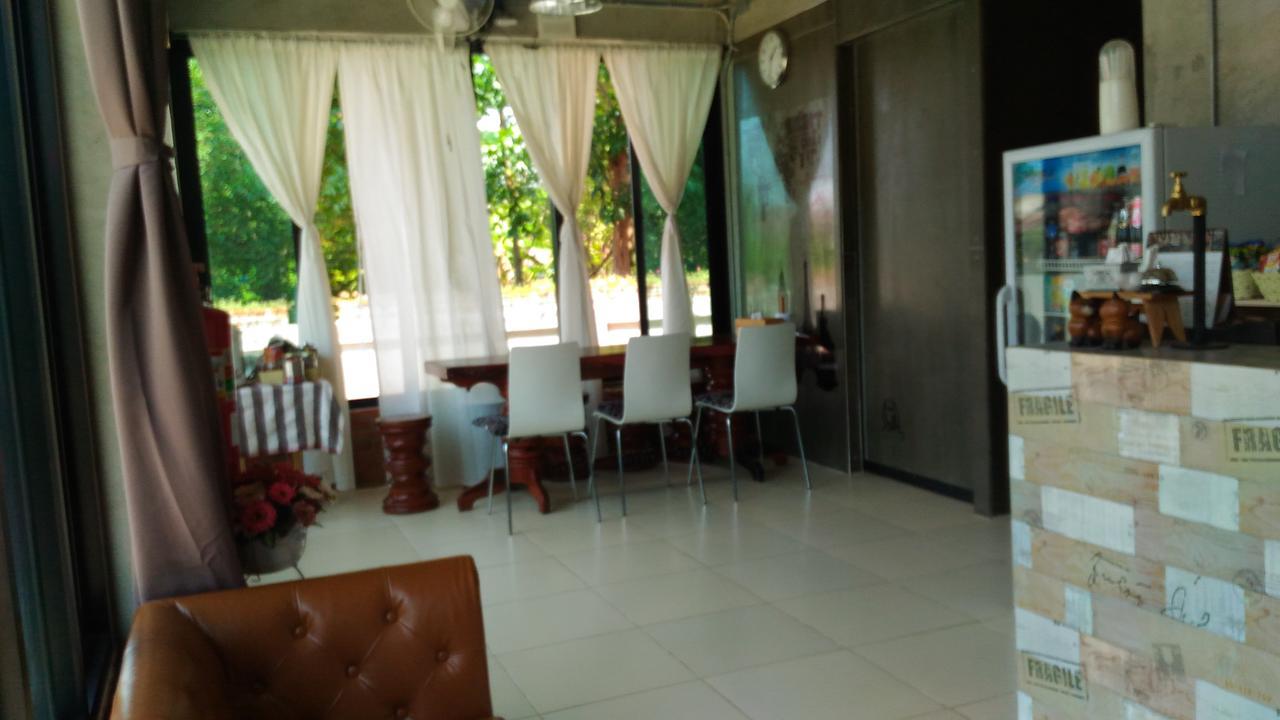 Bedtime Story Hotel Mae Sai Bagian luar foto